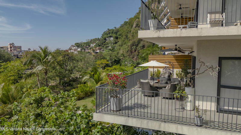 20251217215359184363000000 o