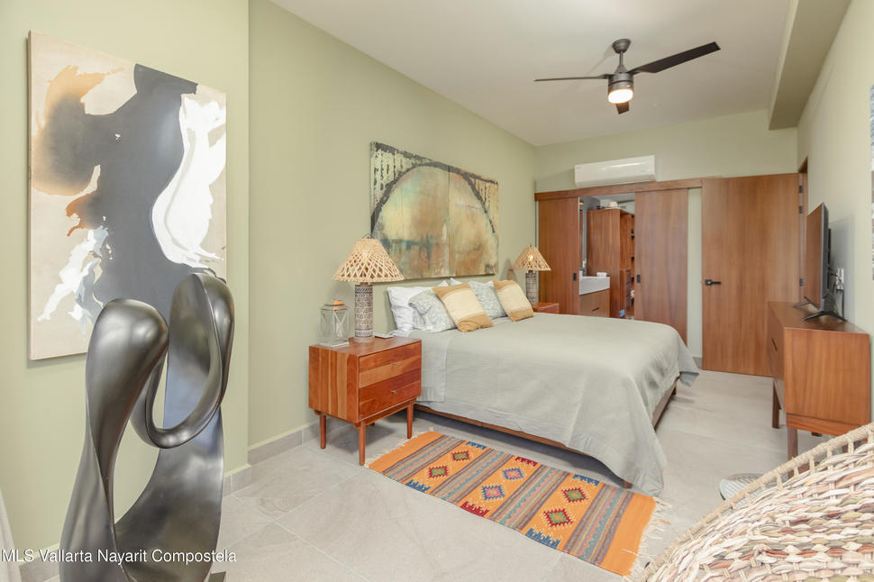 20251217220647483919000000 o