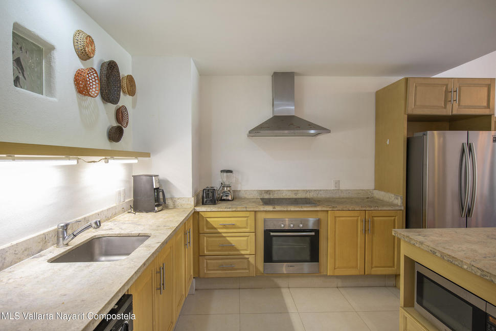 20251002020021947990000000 o