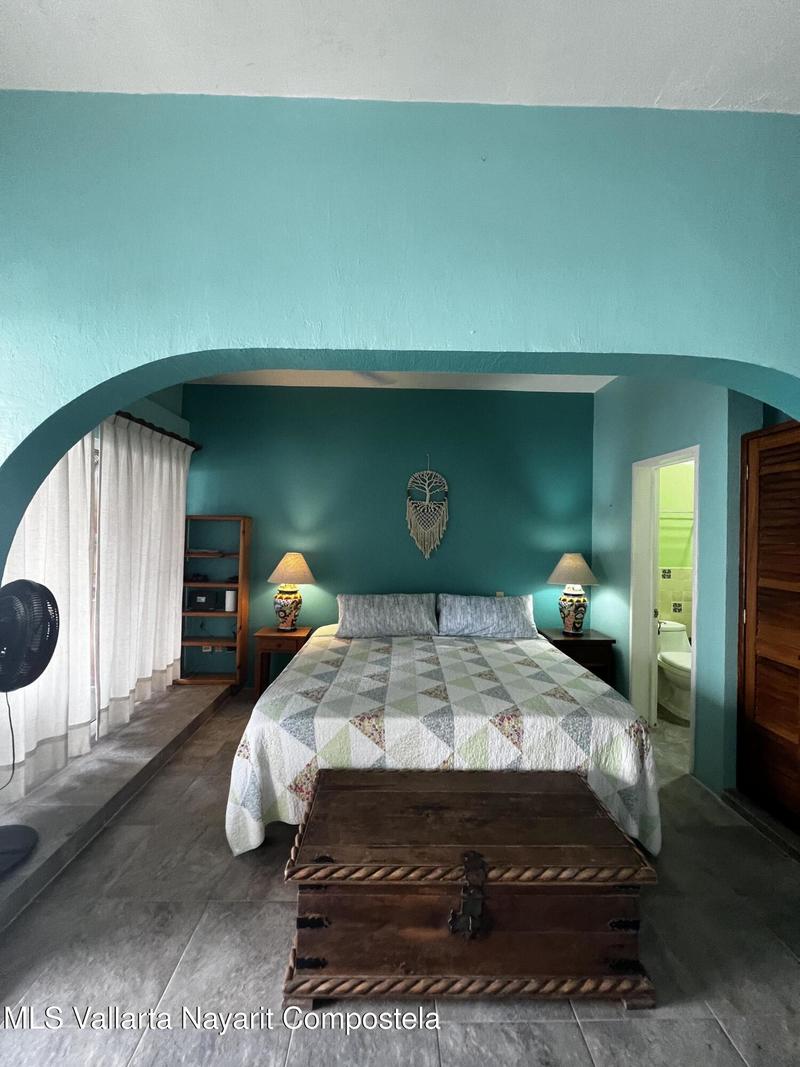 20251008183137255385000000 o