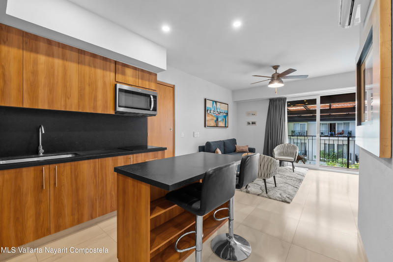 20251208190002728063000000 o