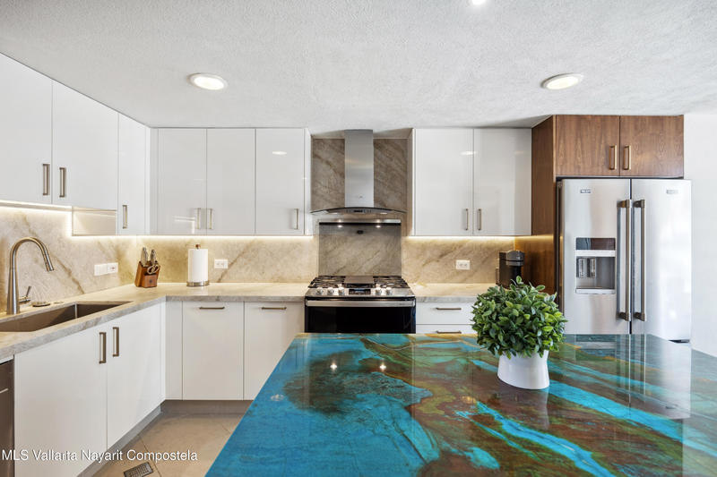 20251021030716135076000000 o