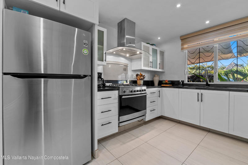 20251221180844494169000000 o