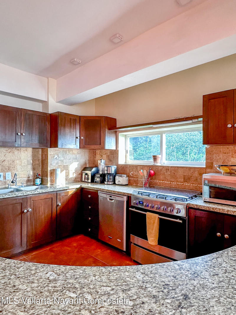 20260107214433464311000000 o