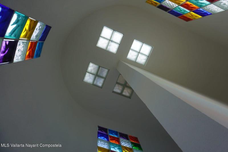 20251202042900157355000000 o