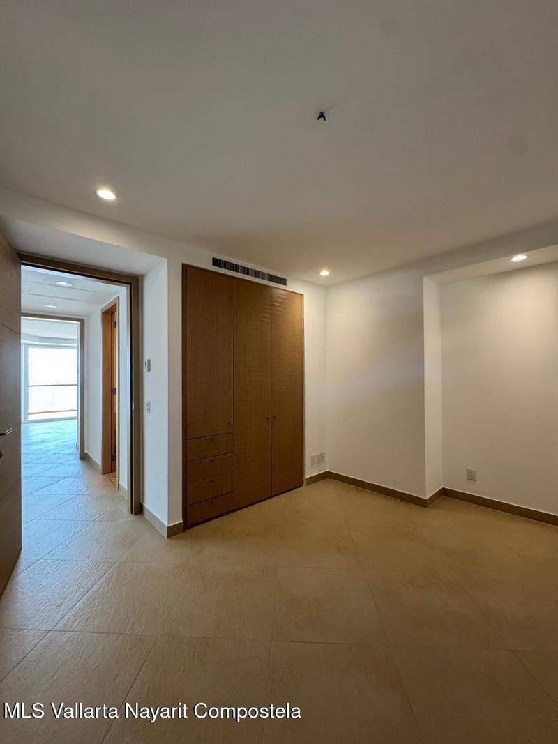 20251208232909815272000000 o