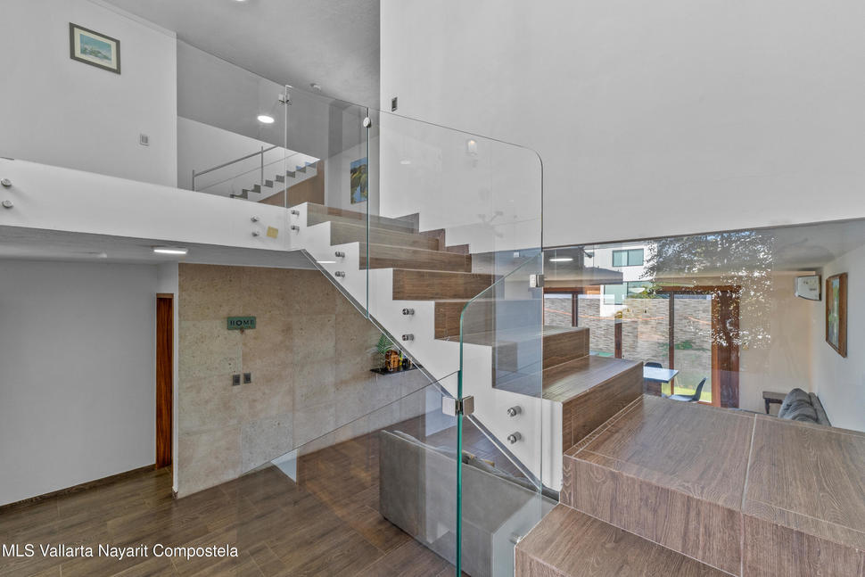 20251226215545786074000000 o