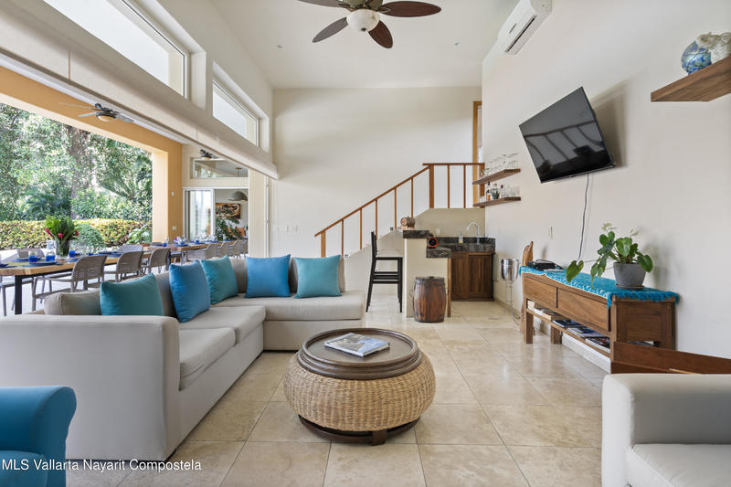 20251108010156548842000000 o