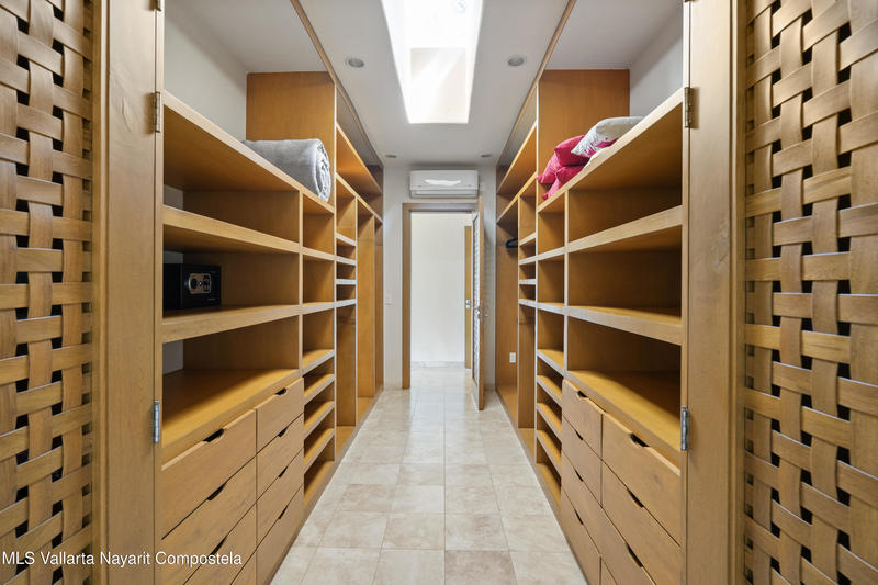 20251108010357205313000000 o