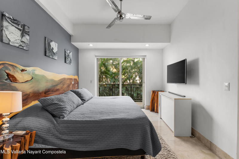 20251008175629042111000000 o