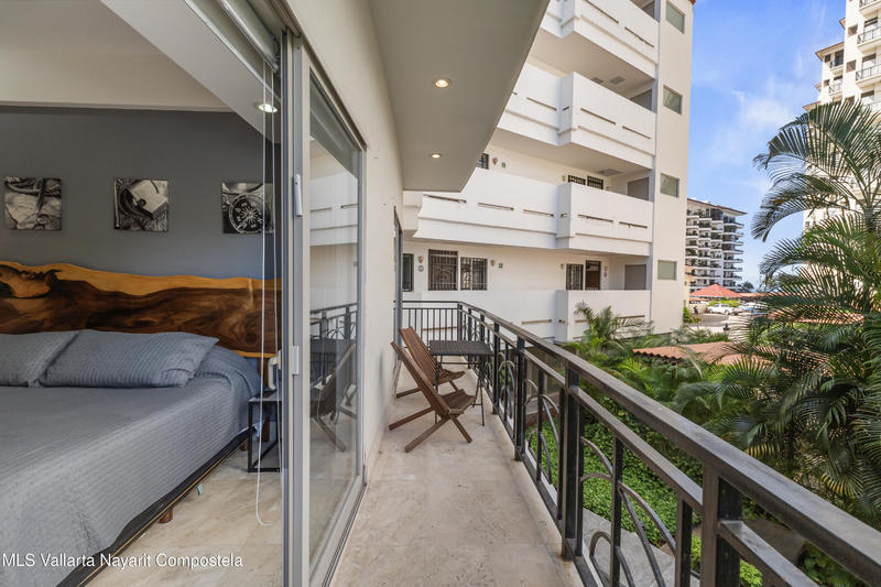 20251008175648156794000000 o