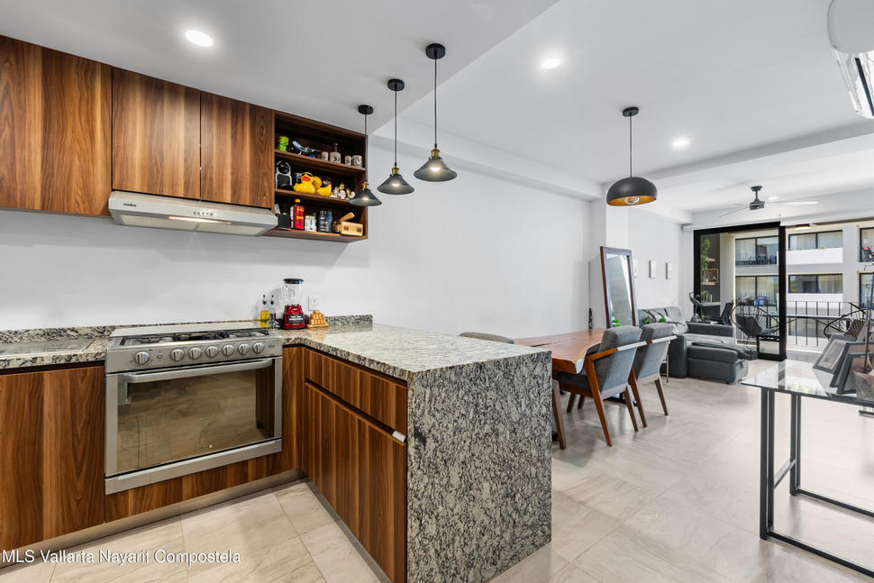 20251110235445684678000000 o