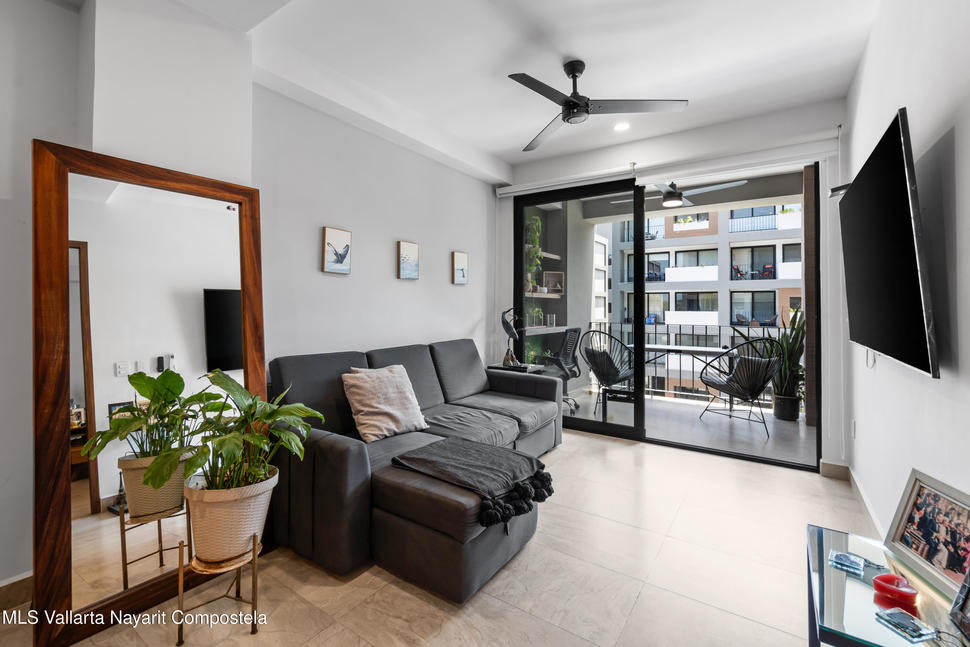 20251110235520396324000000 o