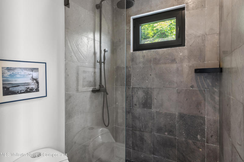 20250814205714960857000000 o