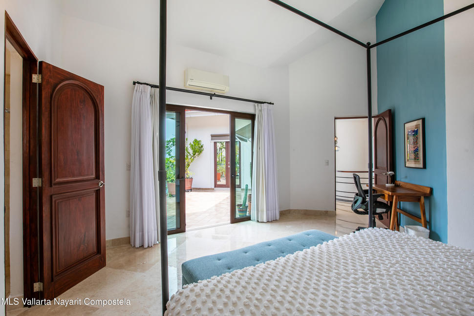 20250805052229438906000000 o