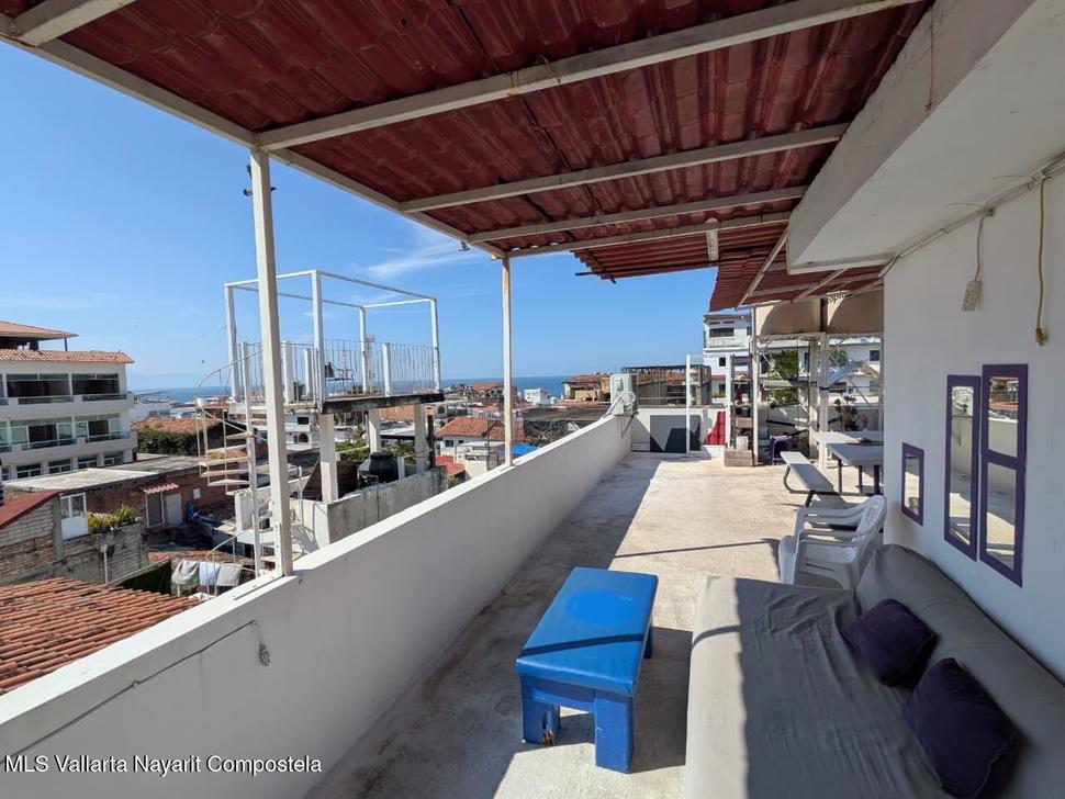 20251212195435021956000000 o