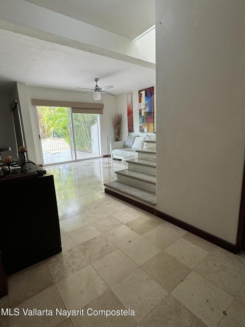 20251014185145111208000000 o