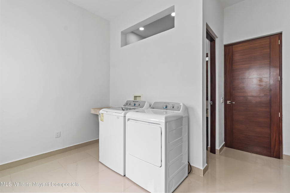 20251028201947199109000000 o