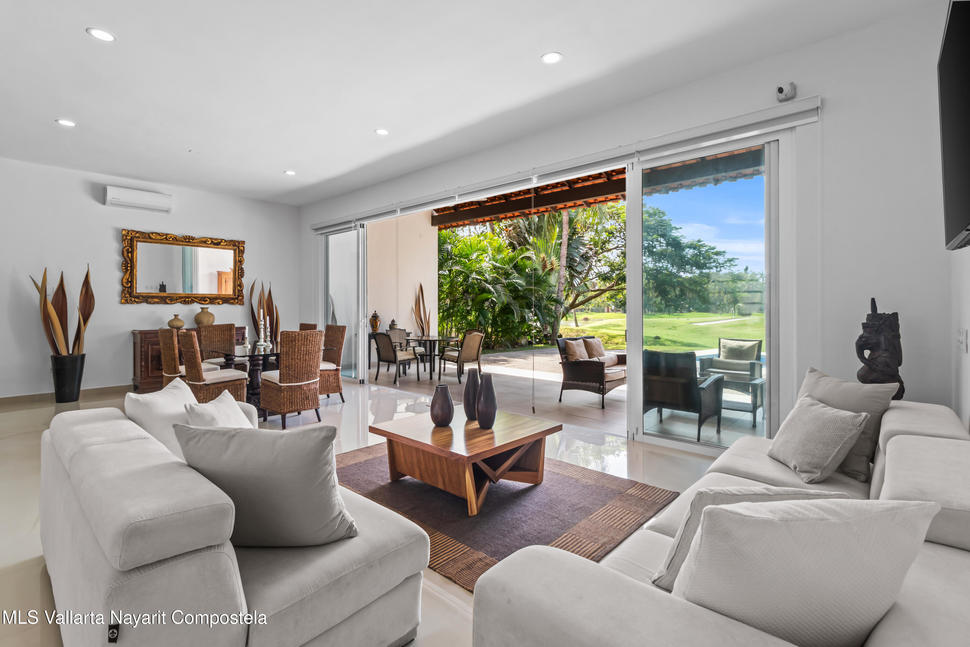 20251028203548574794000000 o