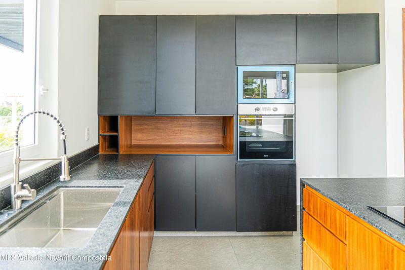 20250908205703260038000000 o