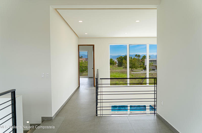 20250908205715452349000000 o