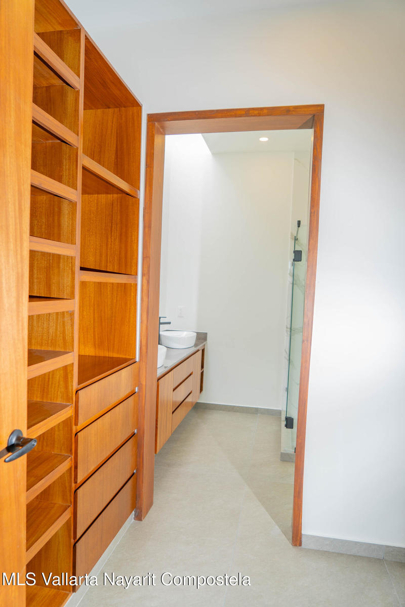 20250908205726556679000000 o