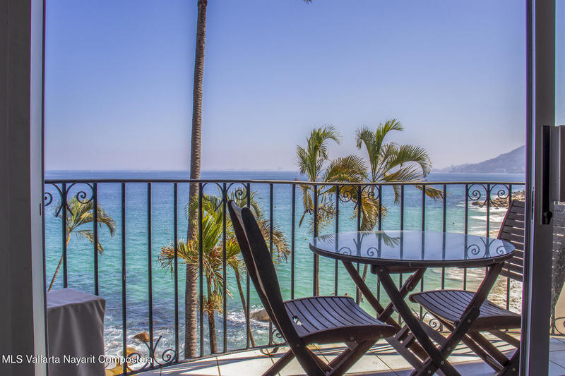 Girasol Sur Oceanfront Studio 114