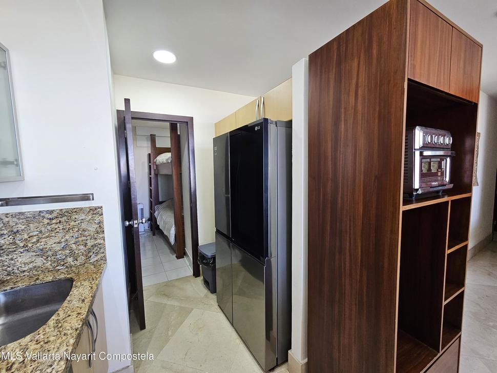 20251112220906206336000000 o