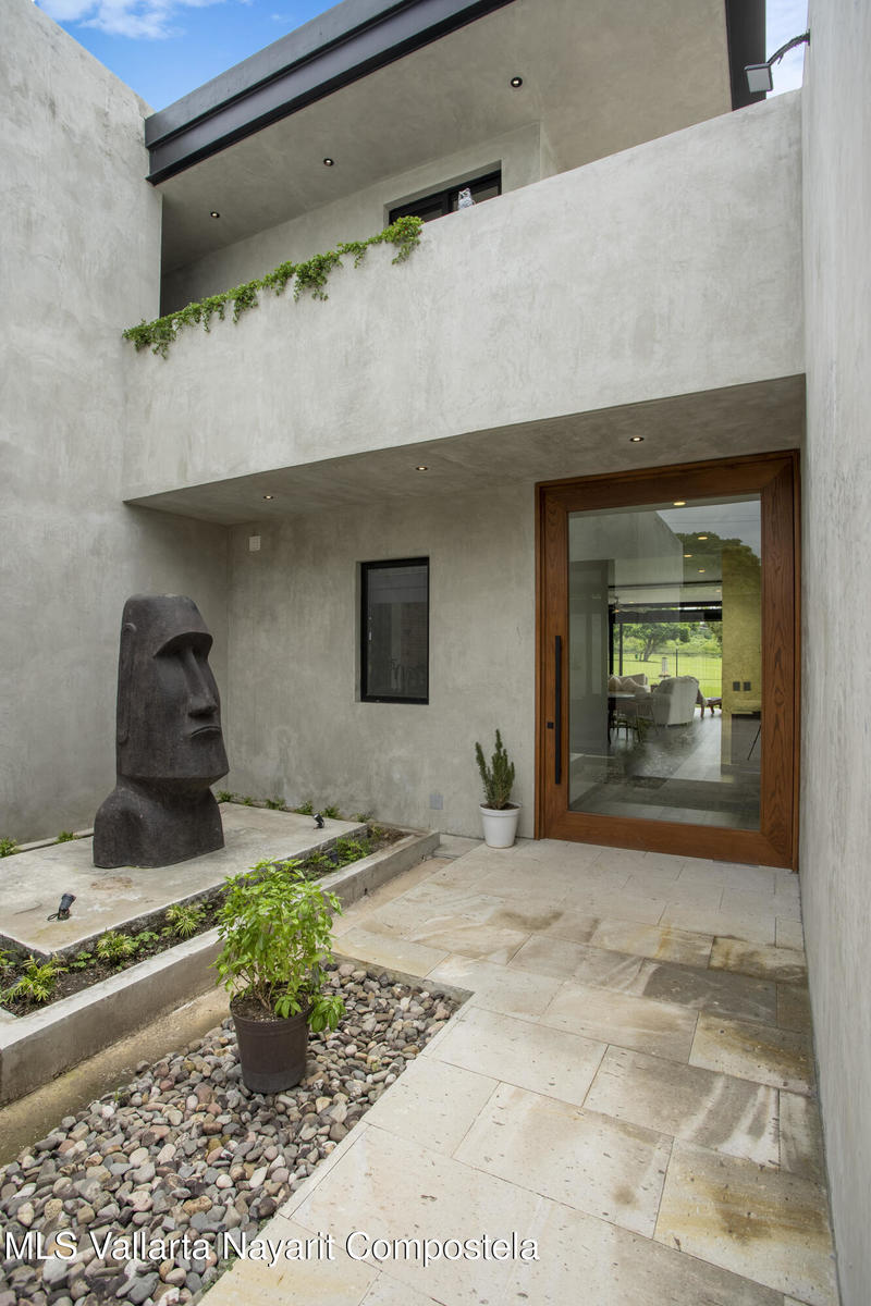 20251119184133228575000000 o