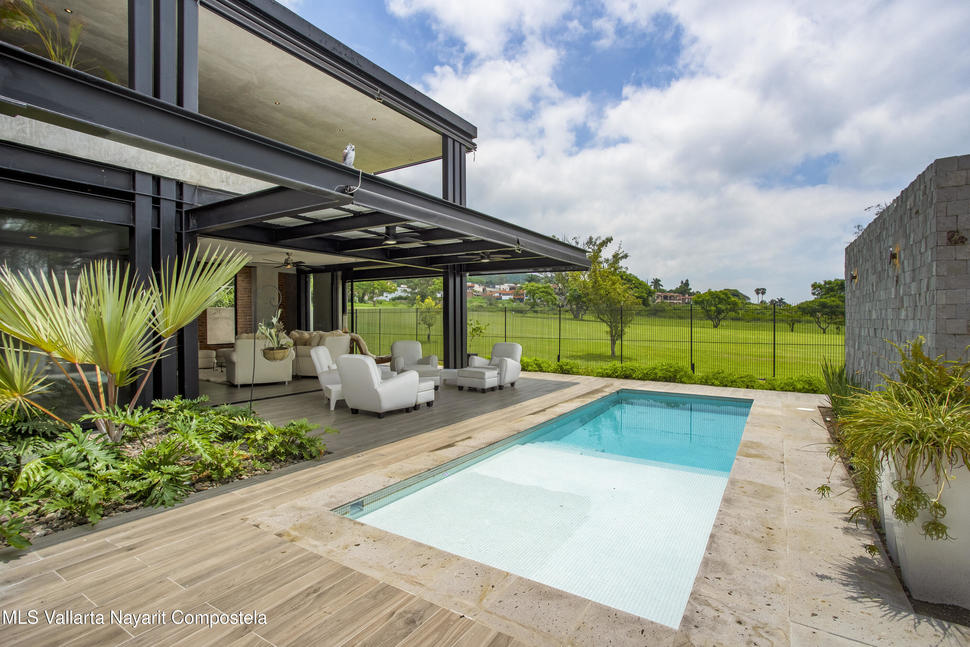 20251119184158308232000000 o