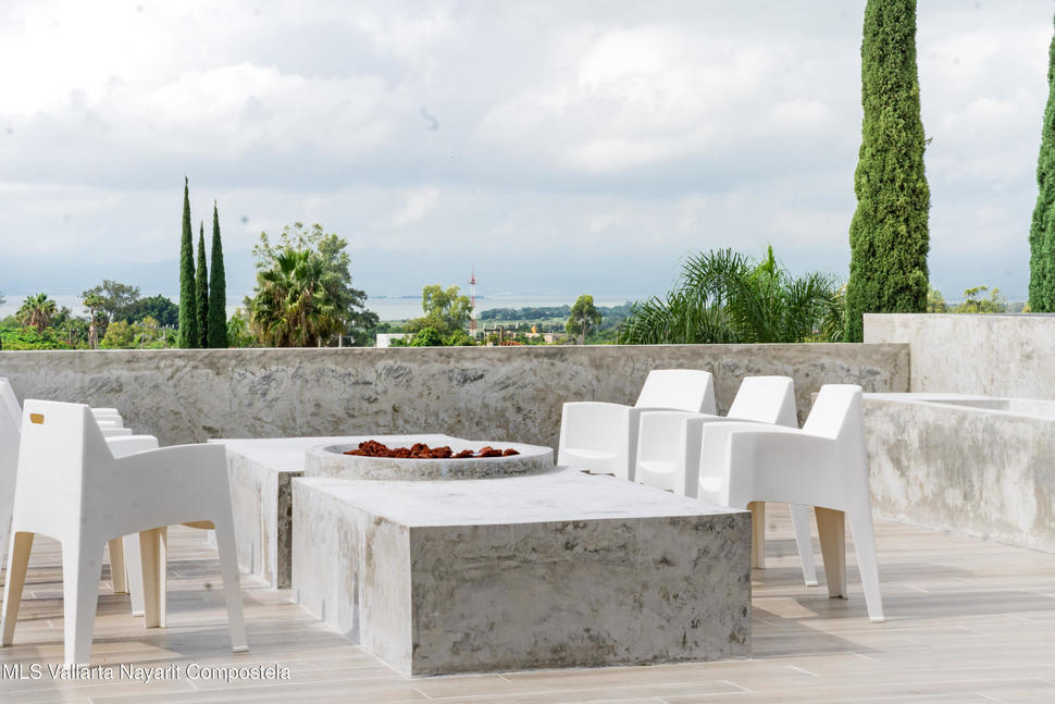 20251119184252124326000000 o