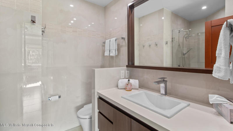 20251216153800455557000000 o