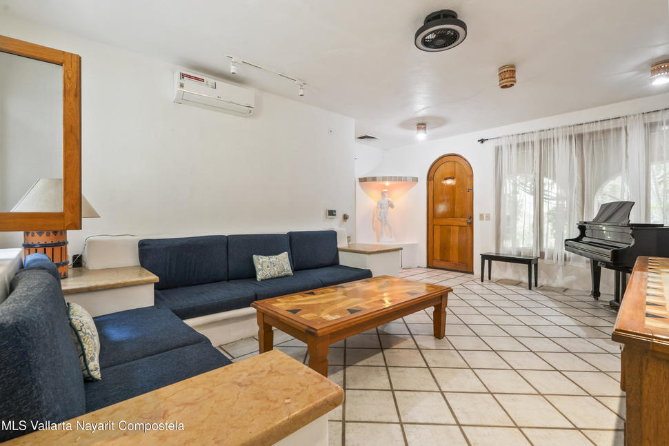 20251223180053494843000000 o