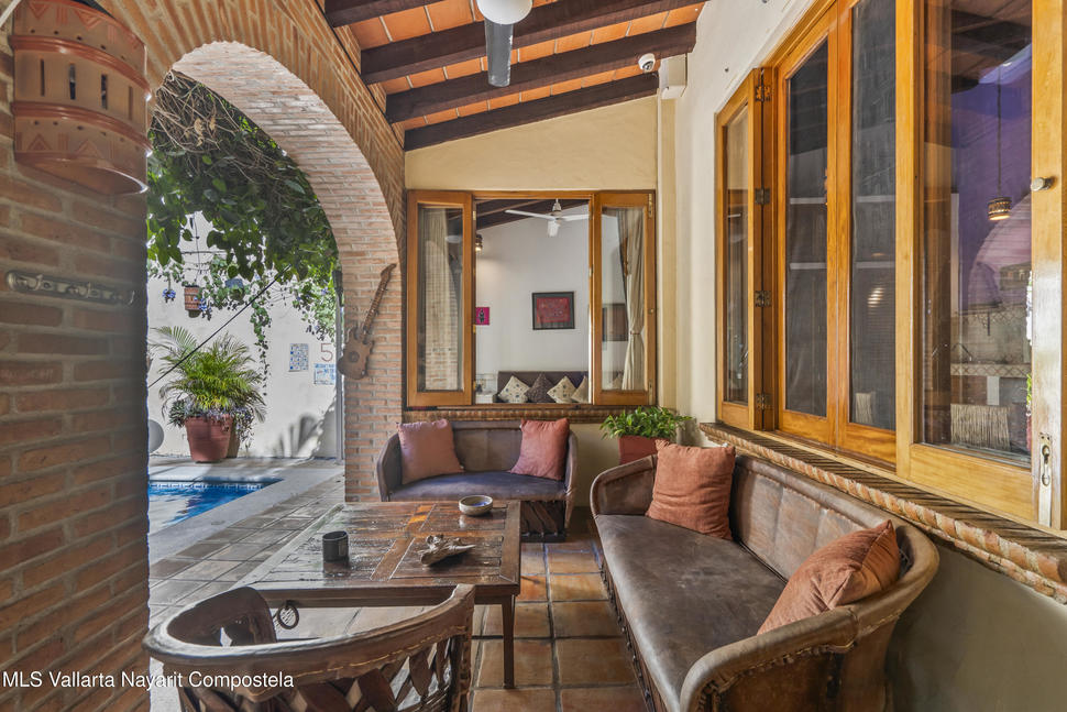 20251223180439723454000000 o