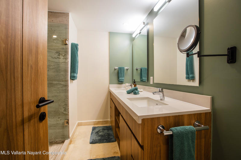 20250616215121344663000000 o