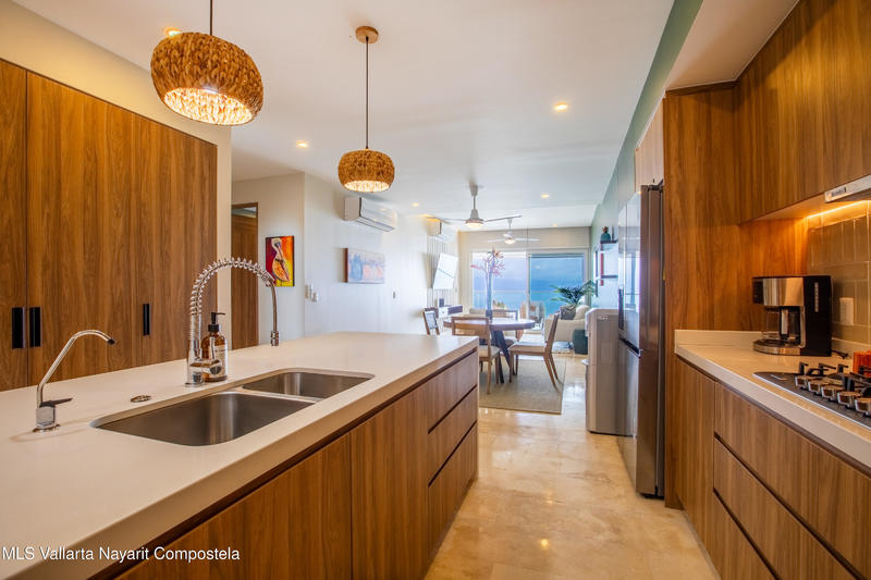 20250616215152155260000000 o