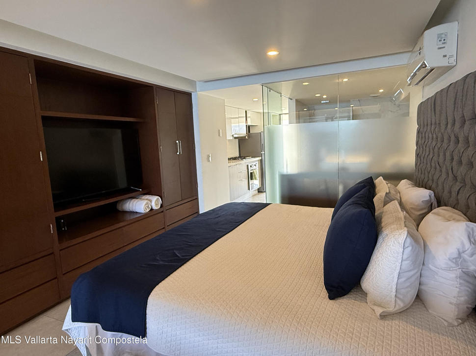 20251208203825116043000000 o