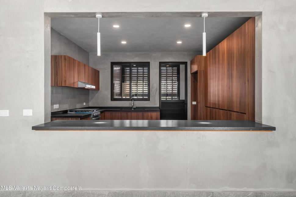 20251022223632345860000000 o