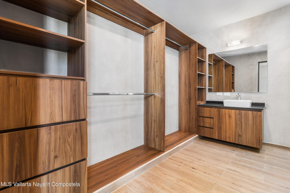 20251022221000157556000000 o