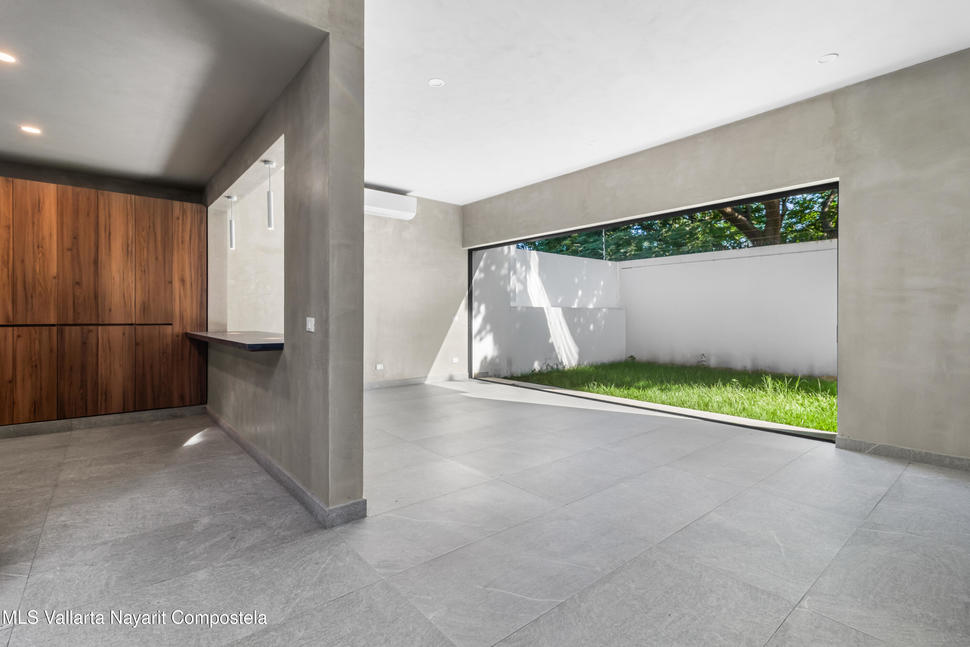 20251022221041218688000000 o