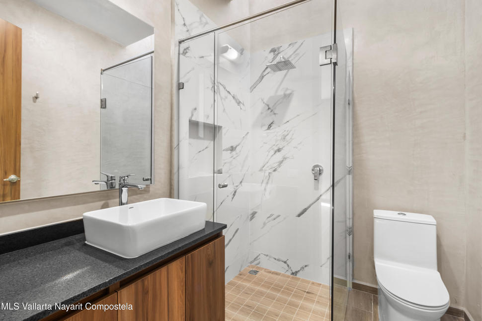 20251022221111696119000000 o