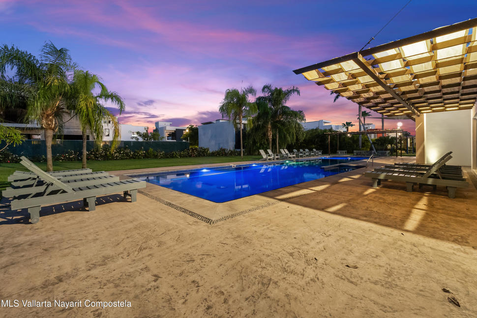 20251022221130941353000000 o