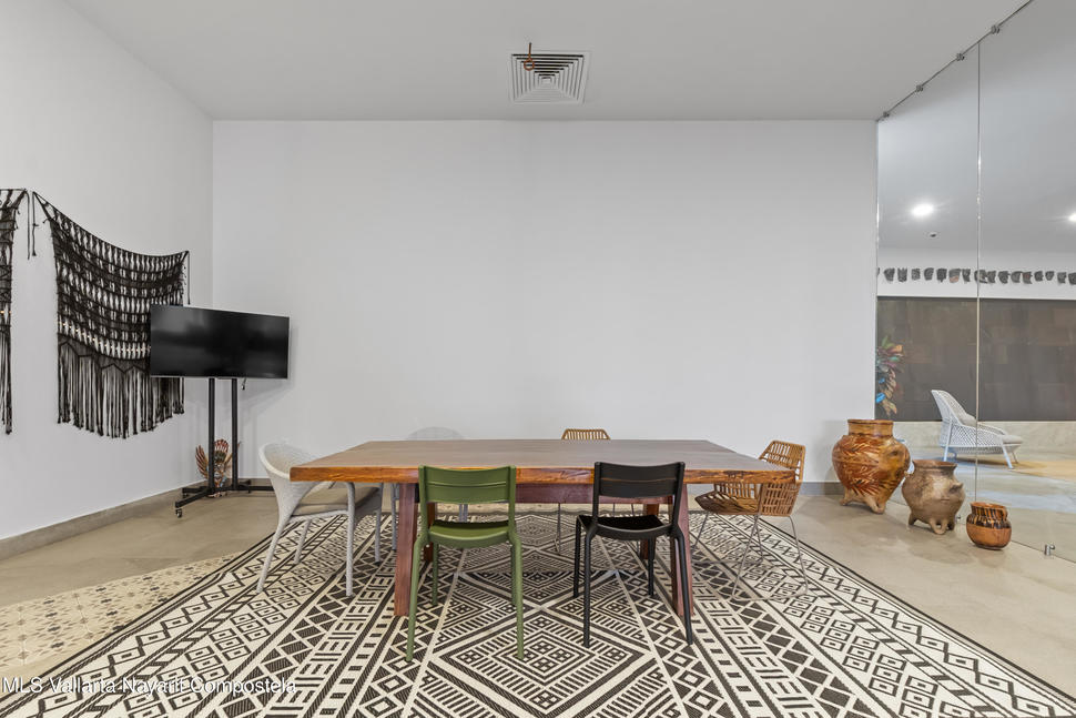 20250629182515231029000000 o