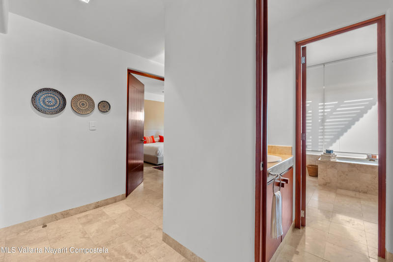 20251205180058953482000000 o