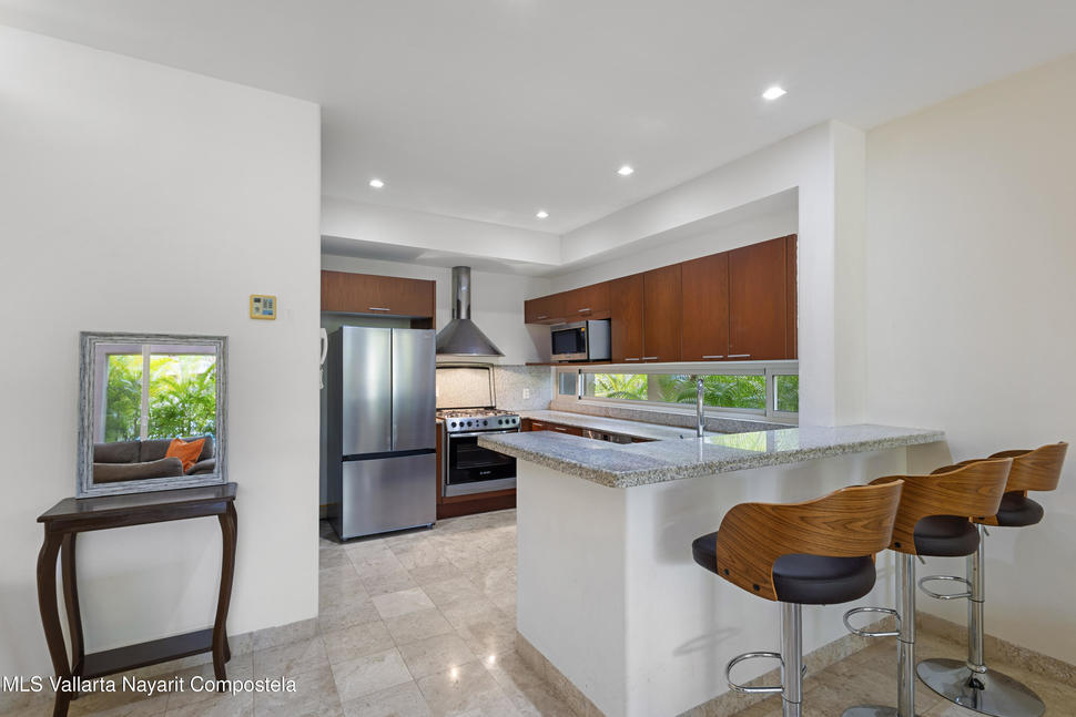 20251021053744402836000000 o