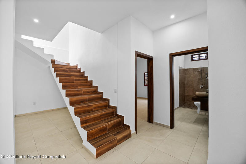 20250903222535969834000000 o