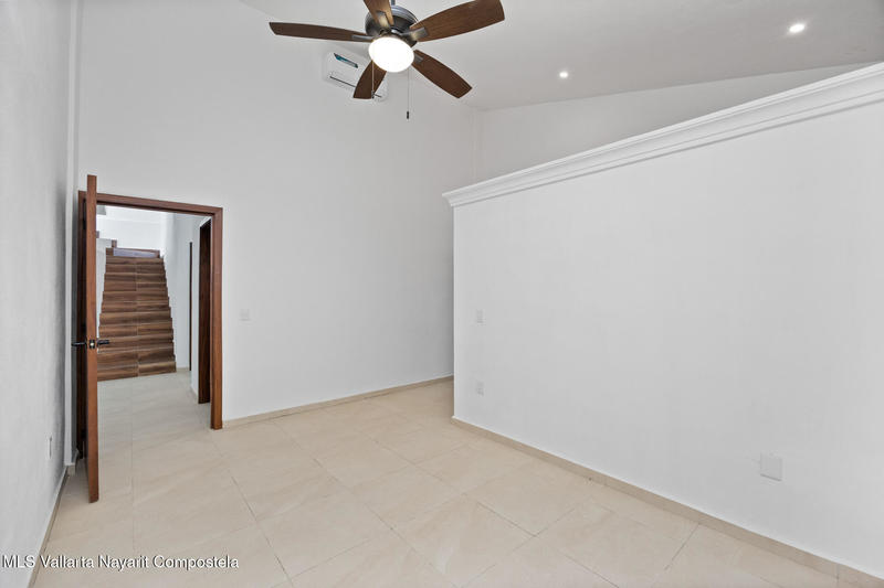 20250903222539384360000000 o