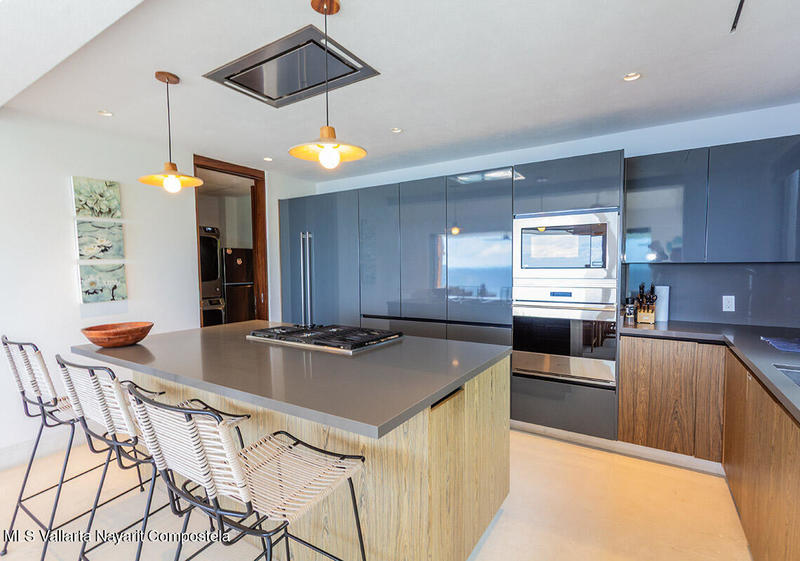 20251029183012964377000000 o