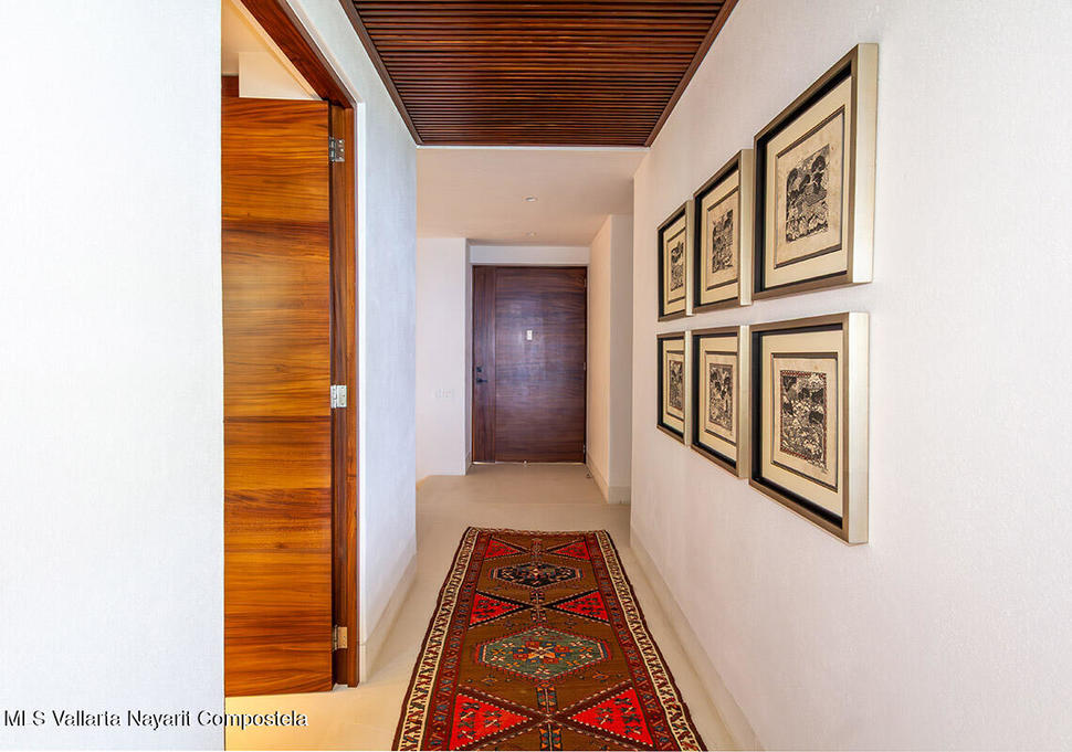 20251029183023761819000000 o