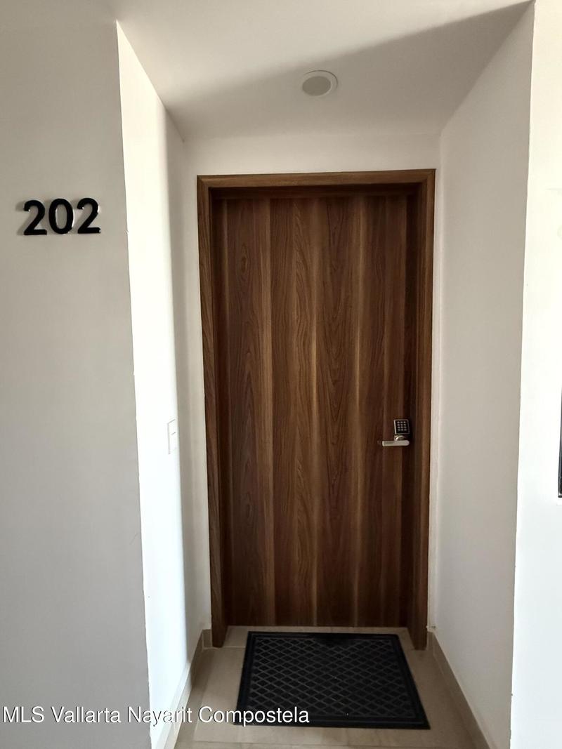 Iyari Torre B2 202 202